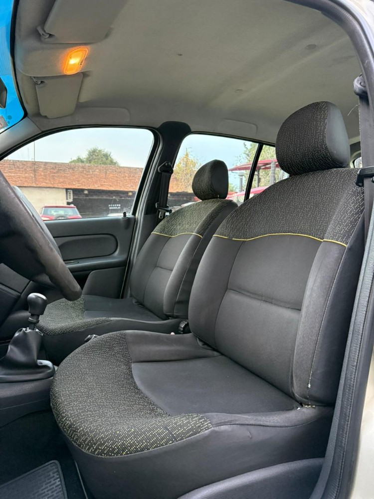 Renault Clio Mio Expression Pack II 1.2 — foto 10